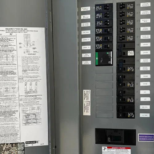 225 amp solar-ready main panel upgrade in Scottsdale Arizona by Vale City Electric with clean labeling, passed inspection, and branded exterior cover